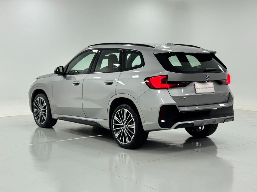 bmw x1 2.0 16v turbo gasolina sdrive20i m sport steptronic 4p automatico 20263
