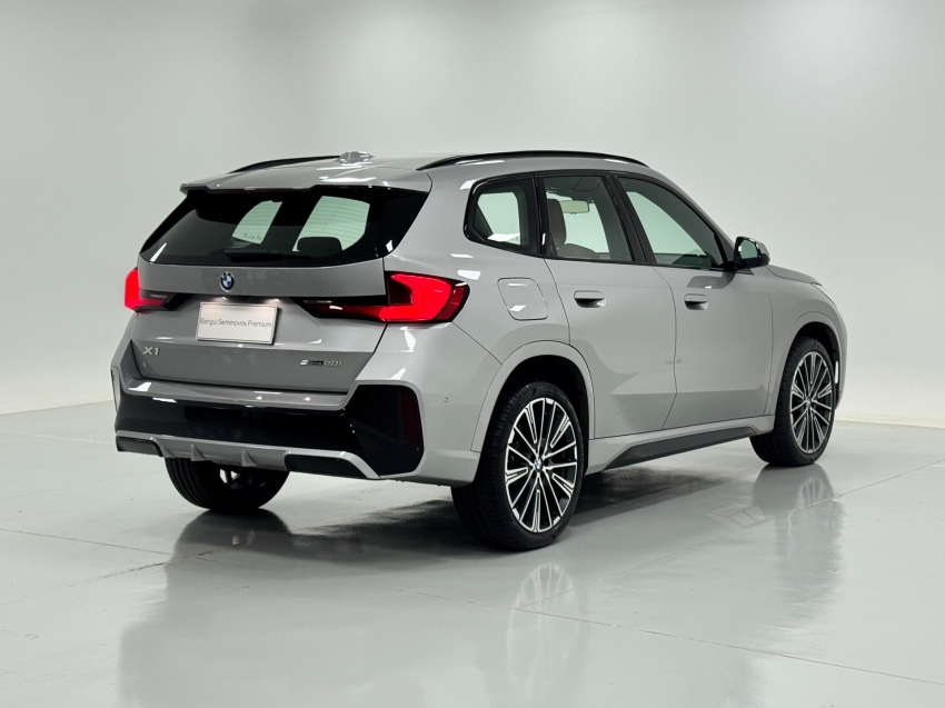 bmw x1 2.0 16v turbo gasolina sdrive20i m sport steptronic 4p automatico 20265
