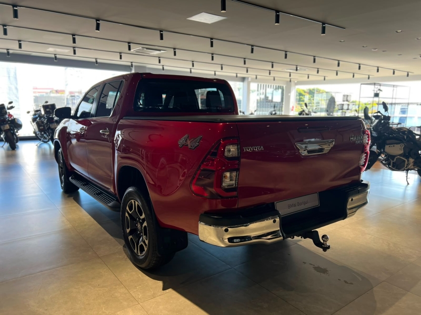 toyota hilux 2.8 d-4d turbo diesel cd srx 4x4 automatico 4p 20223