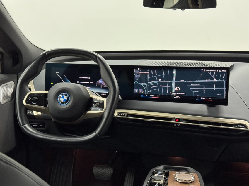 bmw ix eletrico m60 3.0 4p automatico 202313