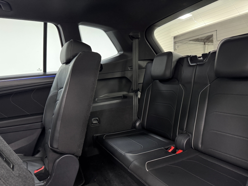 volkswagen tiguan 2.0 300 tsi gasolina allspace r-line automatico 4p 202422