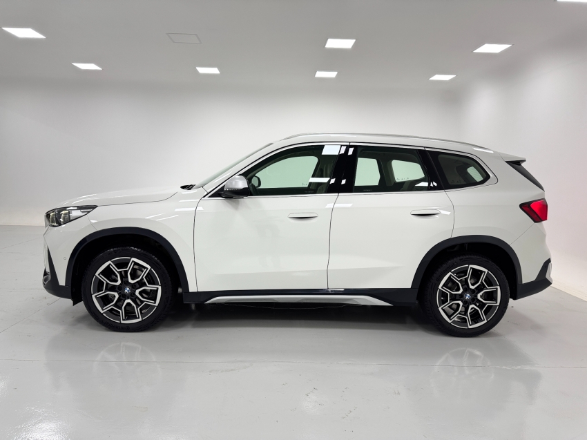 bmw x1 2.0 16v turbo gasolina sdrive20i x-line steptronic 4p automatico 20252