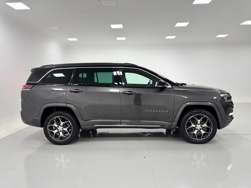 jeep commander 2.0 td380 turbo diesel overland at9 4p automatico 20226