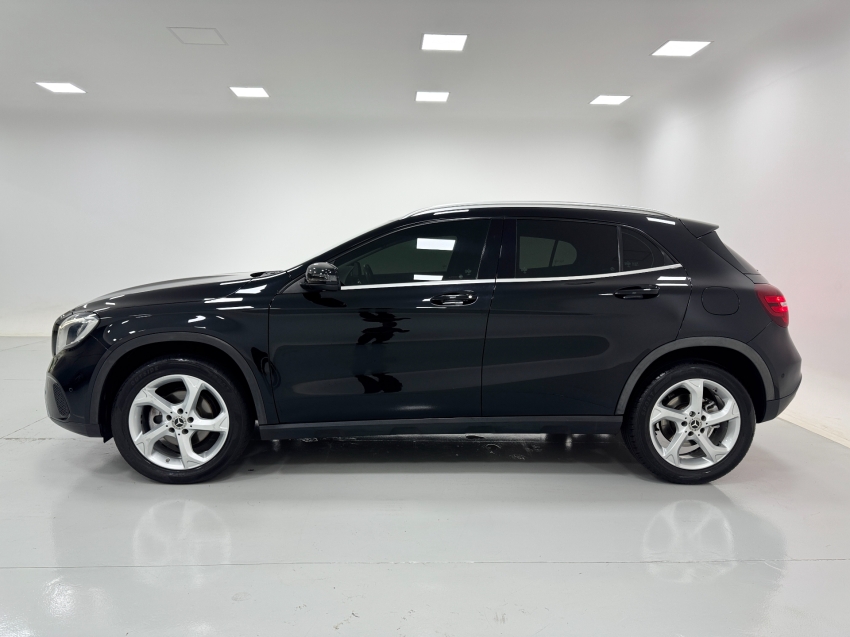 mercedes-benz gla 200 1.6 cgi flex advance 7g-dct 4p automatico 20182