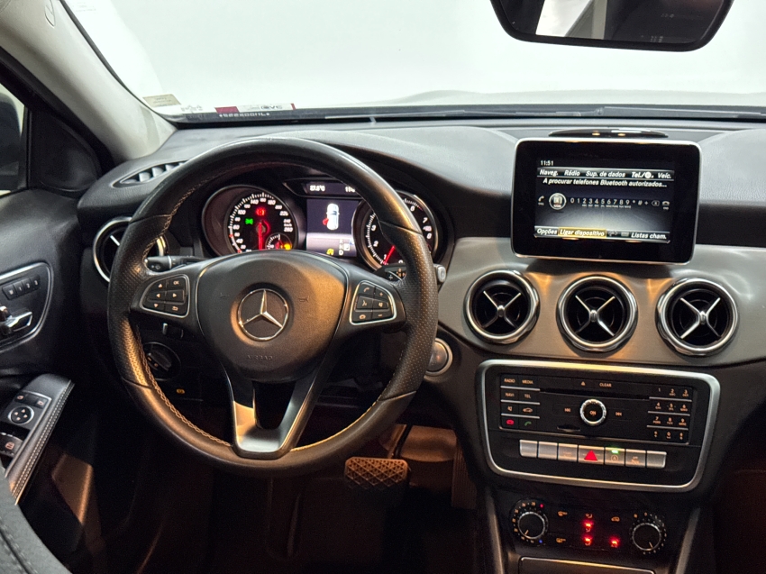 mercedes-benz gla 200 1.6 cgi flex advance 7g-dct 4p automatico 201813