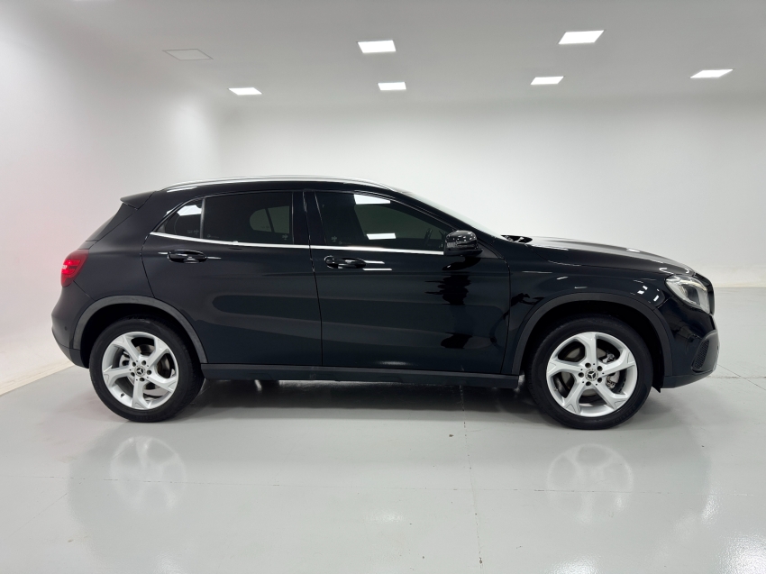 mercedes-benz gla 200 1.6 cgi flex advance 7g-dct 4p automatico 20186