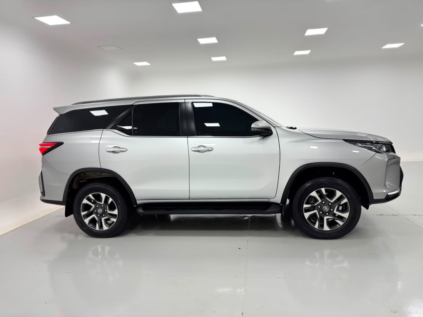 toyota hilux sw4 2.8 d-4d turbo diesel srx platinum 7l 4x4 automatico 4p 20246