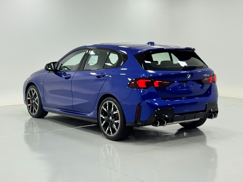 bmw m 135i 2.0 16v turbo gasolina xdrive steptronic 4p automatico 20263