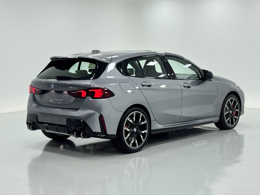bmw m 135i 2.0 16v turbo gasolina xdrive steptronic 4p automatico 20265