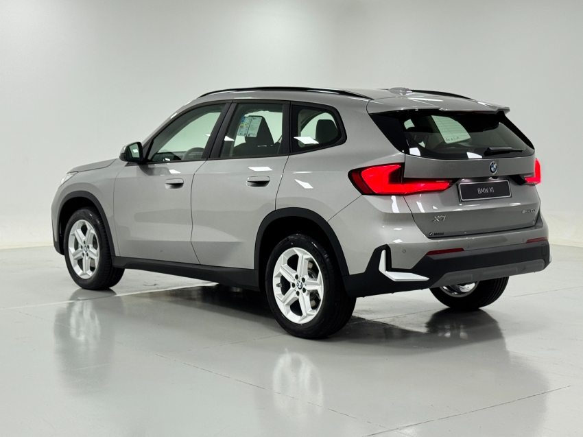 bmw x1 2.0 16v turbo gasolina sdrive20i gp steptronic 4p automatico 20263