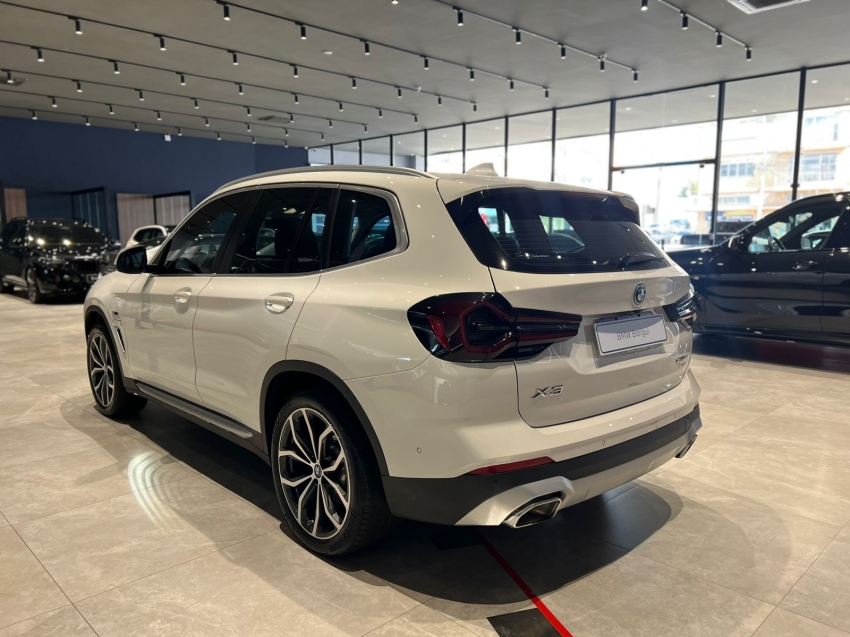 bmw x3 2.0 16v hibrido x line xdrive30e steptronic 1.9 4p automatico 20223