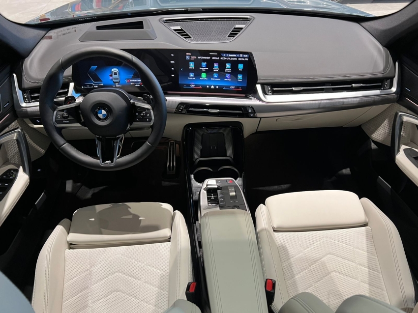 bmw x1 2.0 16v turbo gasolina sdrive20i m sport steptronic 1.9 4p automatico 202612
