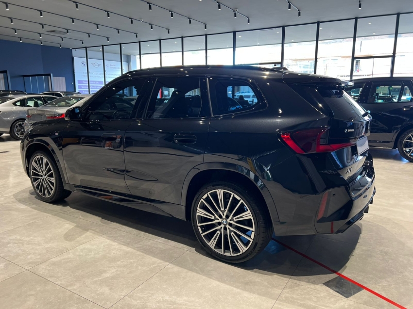 bmw x1 2.0 16v turbo gasolina sdrive20i m sport steptronic 1.9 4p automatico 20241