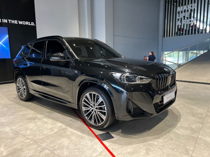 bmw x1 2.0 16v turbo gasolina sdrive20i m sport steptronic 1.9 4p automatico 20243