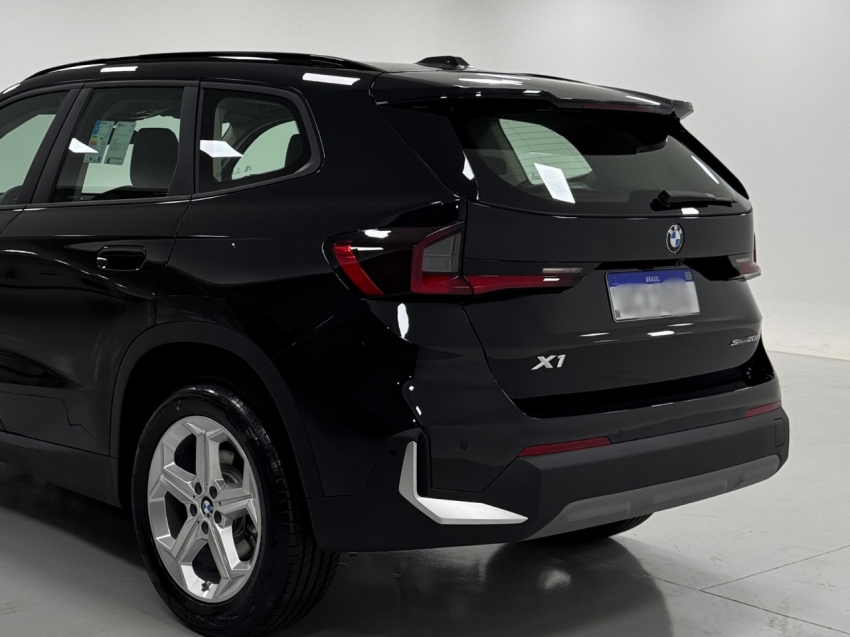bmw x1 2.0 16v turbo gasolina sdrive20i gp steptronic 1.9 4p automatico 20261