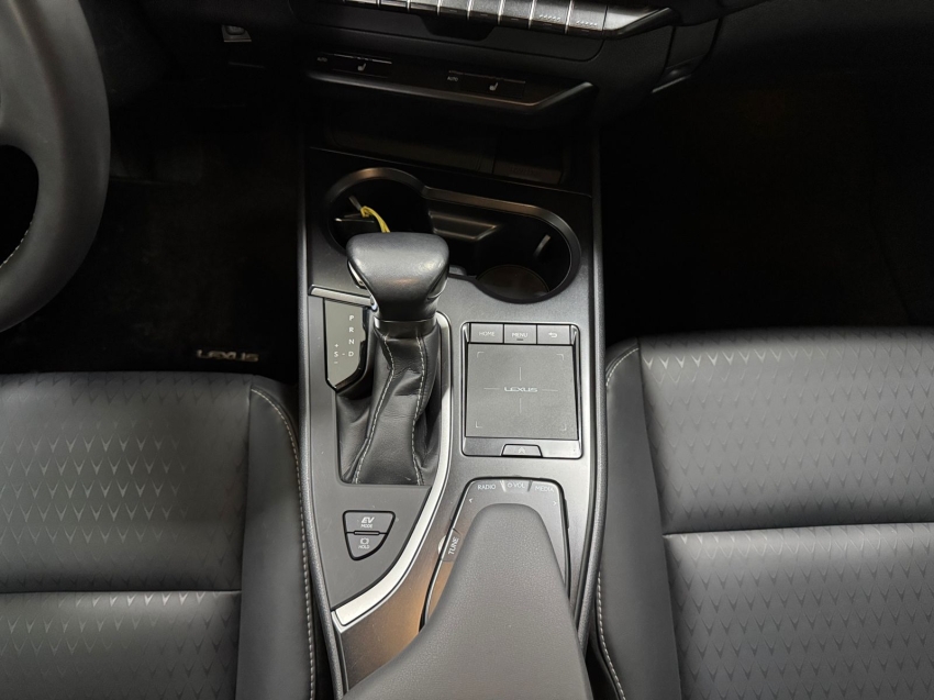 lexus ux 250h 2.0 vvt-i hybrid dynamic cvt 1.9 hibrido 4p automatico 202216