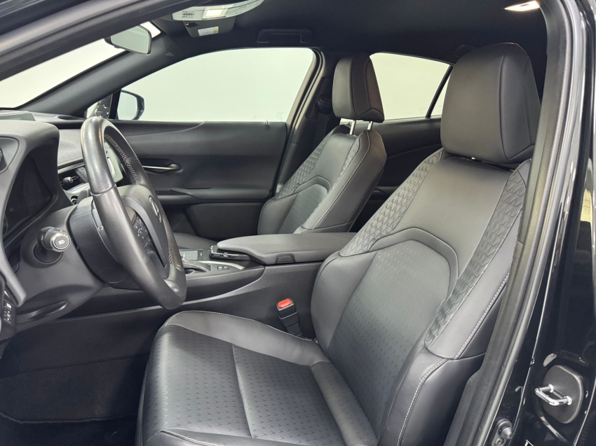 lexus ux 250h 2.0 vvt-i hybrid dynamic cvt 1.9 hibrido 4p automatico 202219