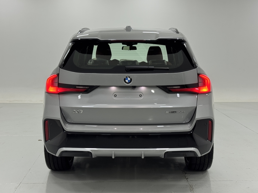 bmw x1 2.0 16v turbo gasolina sdrive20i m sport steptronic 1.9 4p automatico 20275