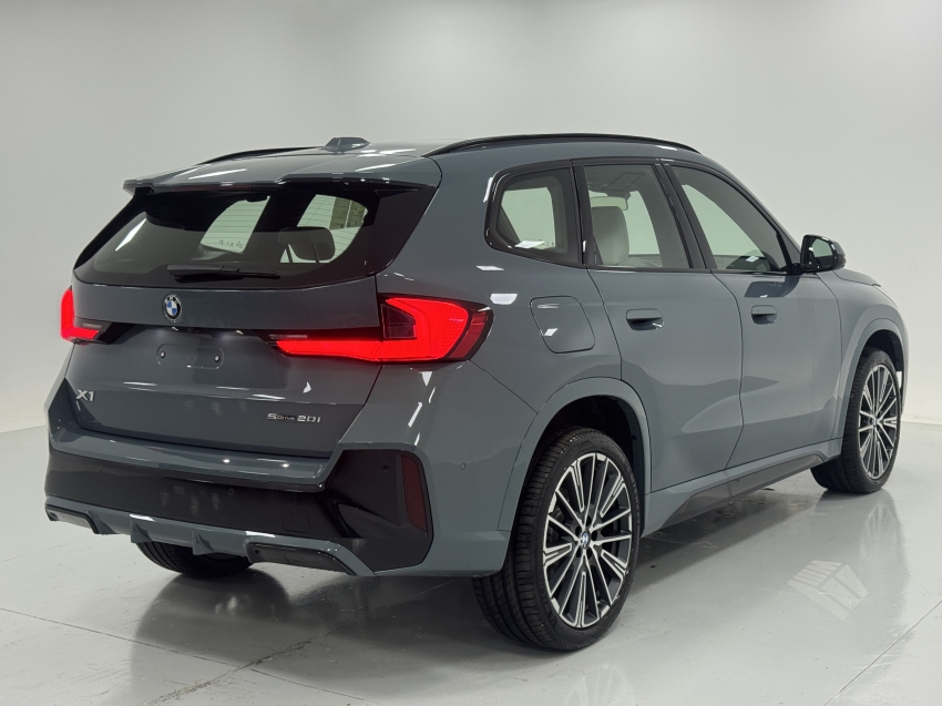bmw x1 2.0 16v turbo gasolina sdrive20i m sport steptronic 1.9 5p automatico 20277
