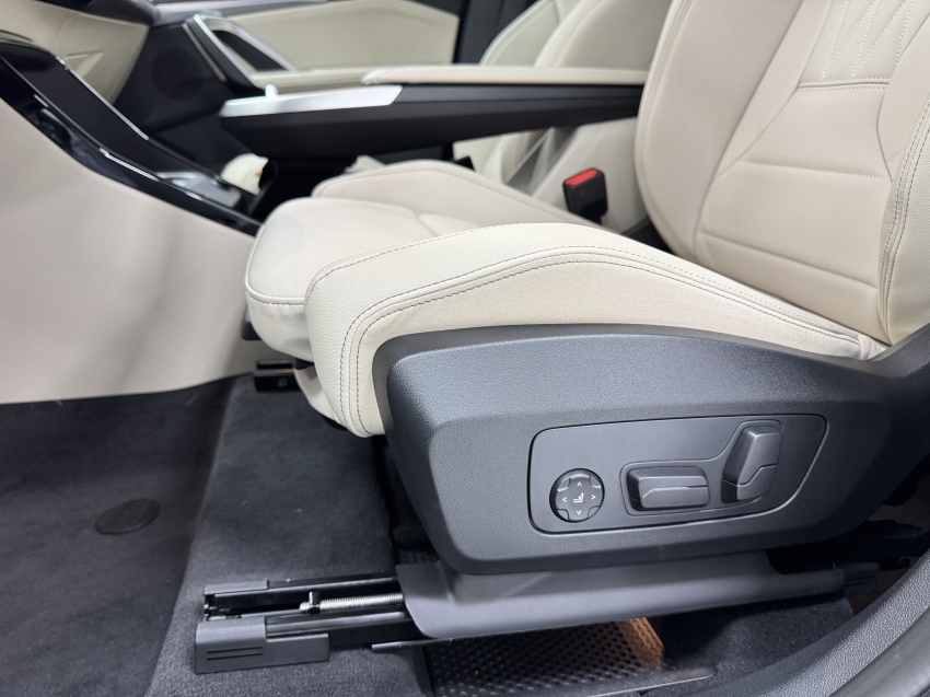 bmw x1 2.0 16v turbo gasolina sdrive20i m sport steptronic 1.9 5p automatico 202720