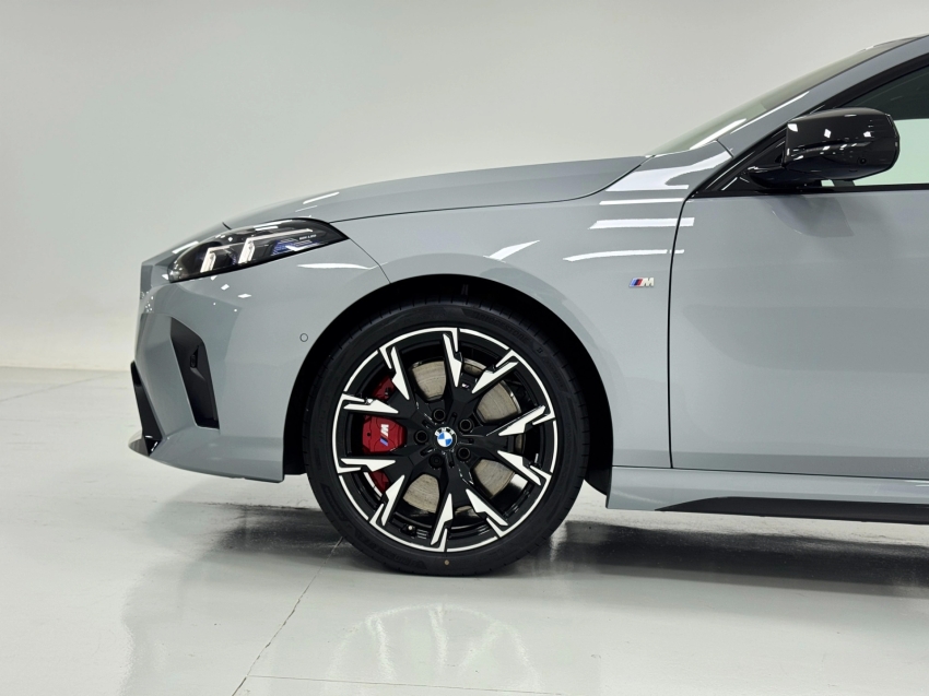 bmw m 135i 2.0 16v turbo gasolina xdrive steptronic 1.9 5p automatico 20261