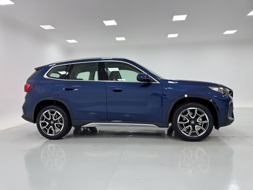 bmw x1 2.0 16v turbo gasolina sdrive20i x-line steptronic 1.9 5p automatico 20275