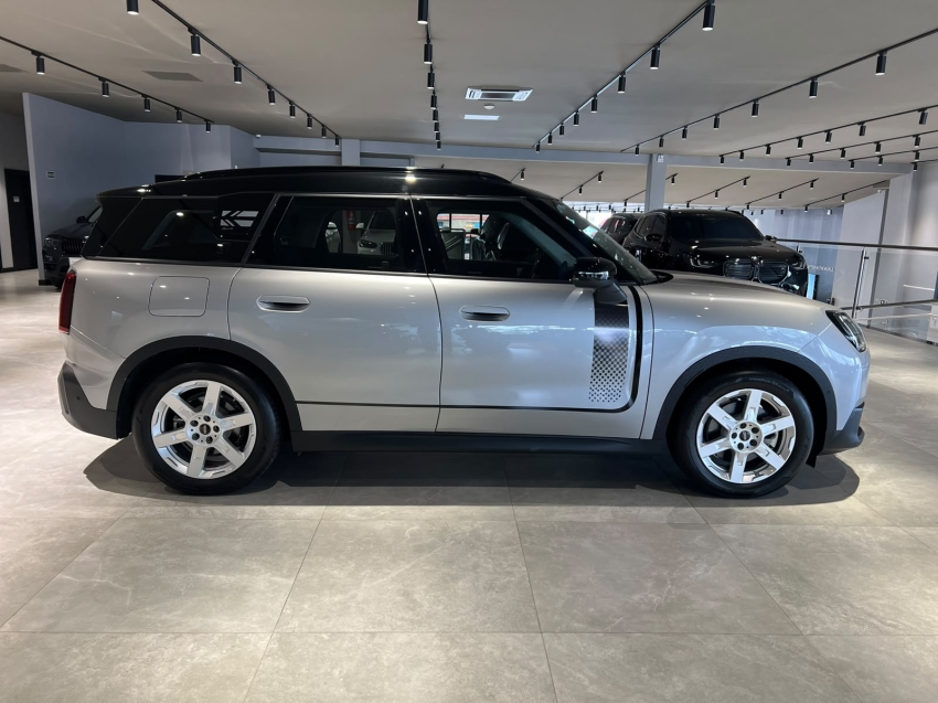 mini countryman 66,45 kw eletrico se exclusive all4 5p automatico 20255