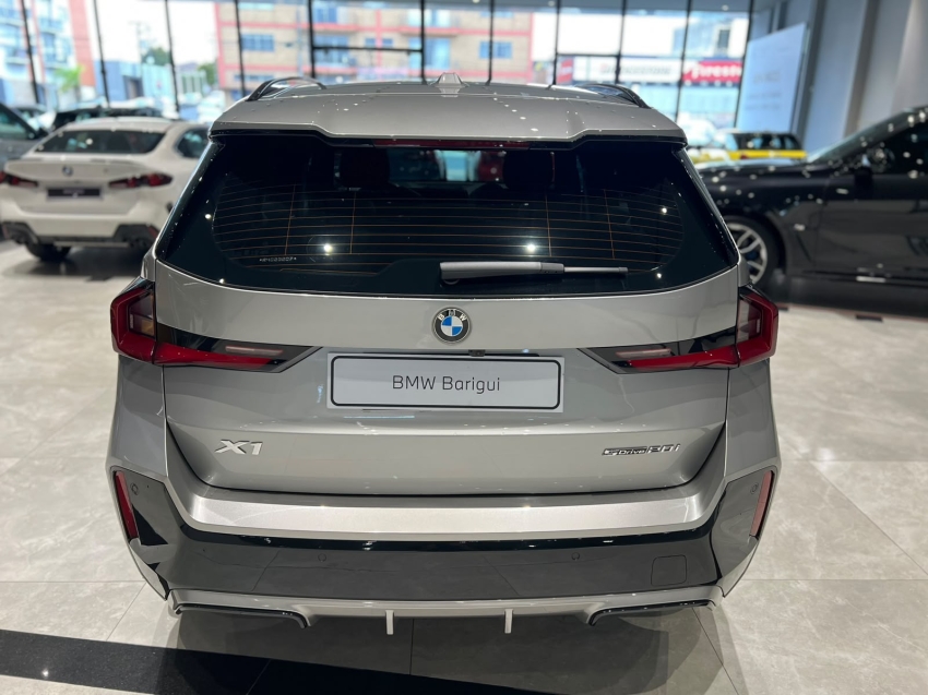 bmw x1 2.0 16v turbo gasolina sdrive20i m sport steptronic 1.9 5p automatico 202413