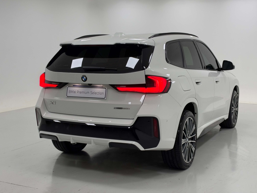 bmw x1 2.0 16v turbo gasolina sdrive20i m sport steptronic 5p automatico 202610