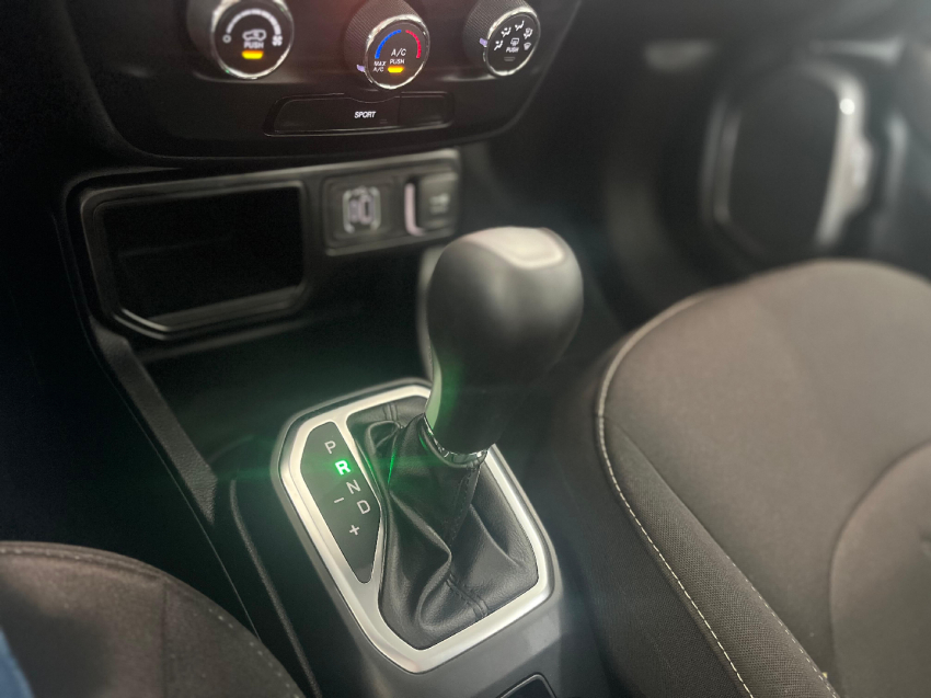 jeep renegade 1.3 t270 turbo flex sport at6 2023