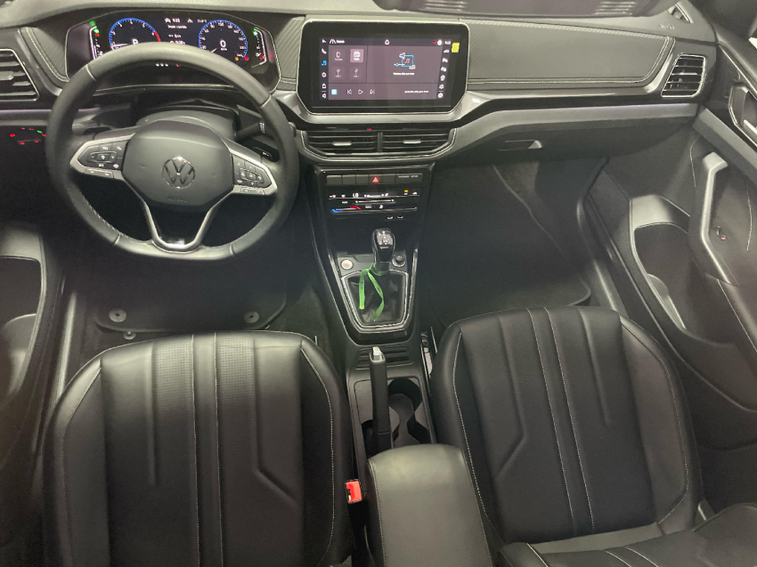 volkswagen t-cross 1.4 250 tsi total flex highline automatico 4p 2025