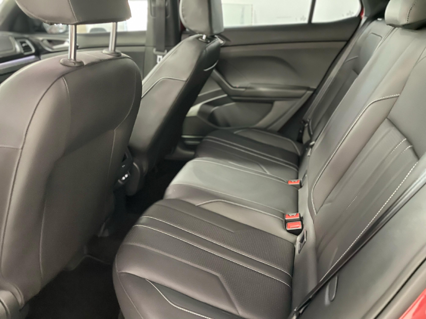 volkswagen t-cross 1.4 250 tsi total flex highline automatico 4p 2025