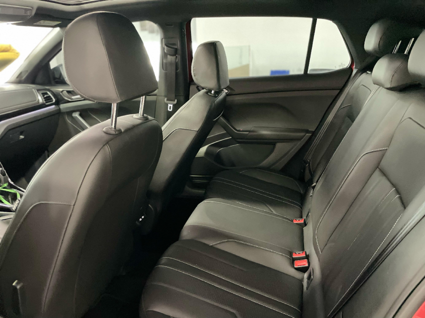 volkswagen t-cross 1.4 250 tsi total flex highline automatico 4p 2025