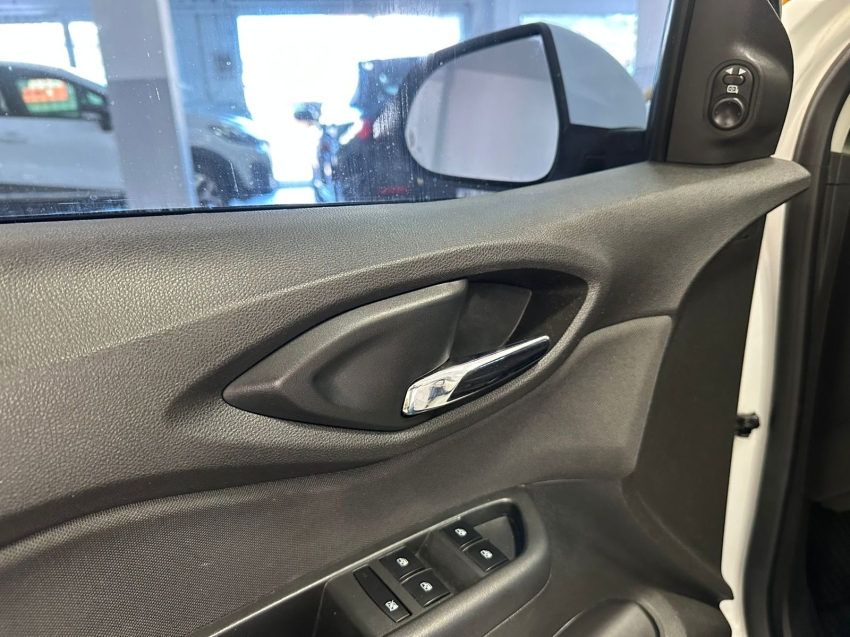 chevrolet onix 1.4 mpfi ltz 8v flex 4p manual 2018