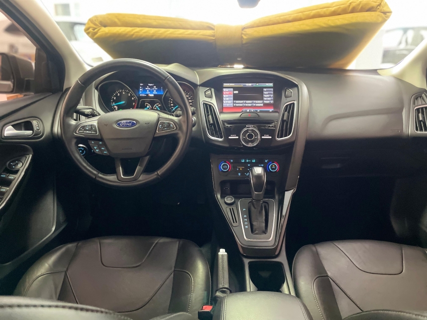 ford focus 2.0 titanium 16v flex 4p powershift automatico 2016