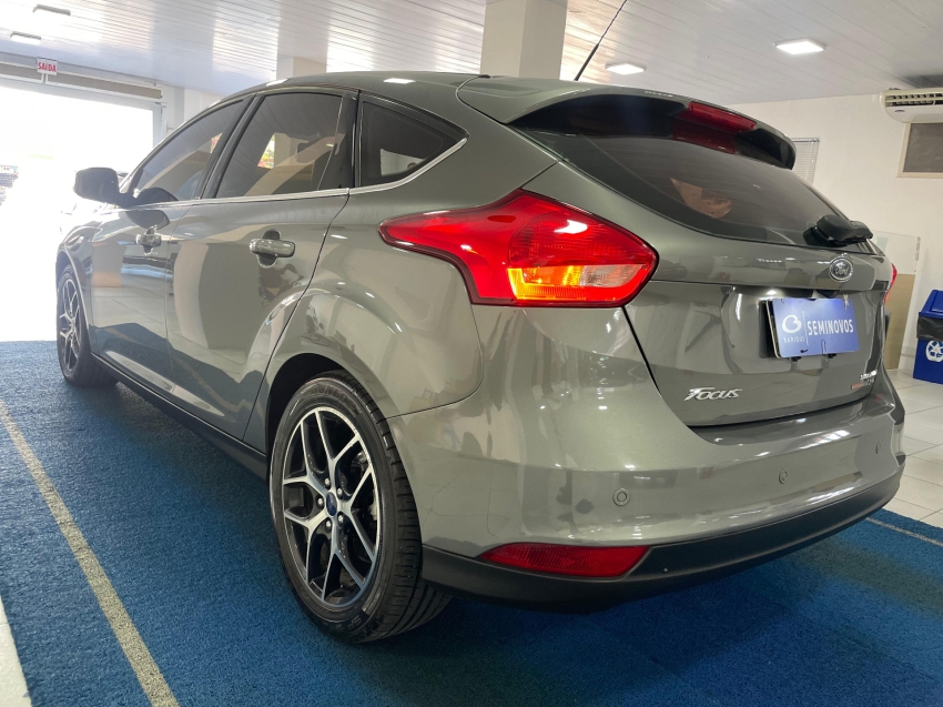 ford focus 2.0 titanium 16v flex 4p powershift automatico 2016