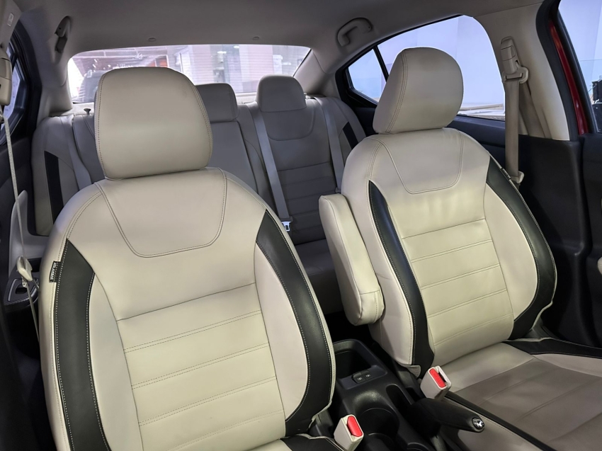 nissan versa 1.6 16v flex exclusive xtronic 4p automatico 2021