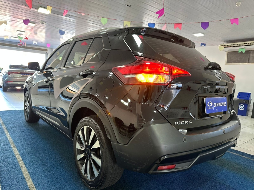 nissan kicks 1.6 16v flexstart sv 4p xtronic flex automatico 2021
