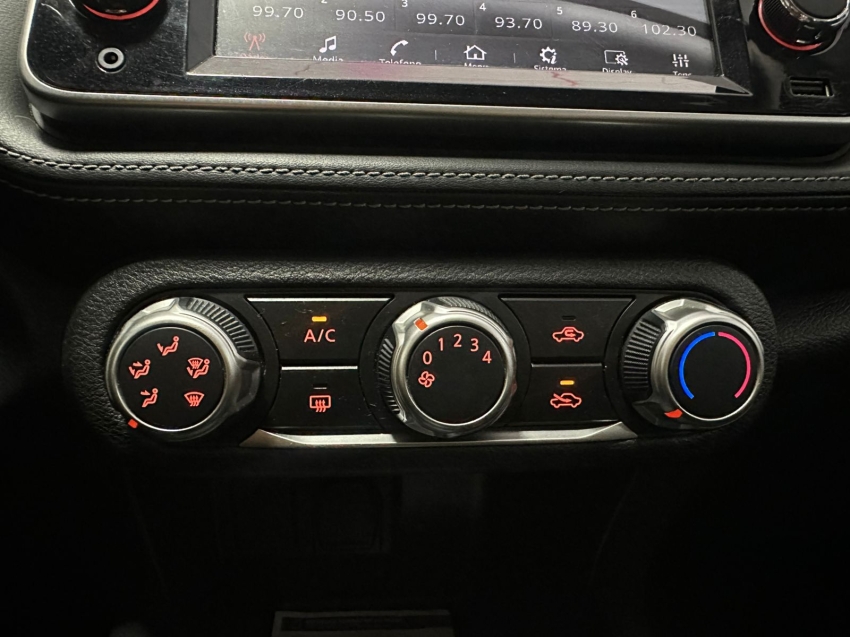 nissan kicks 1.6 16v flexstart sv 4p xtronic flex automatico 2021