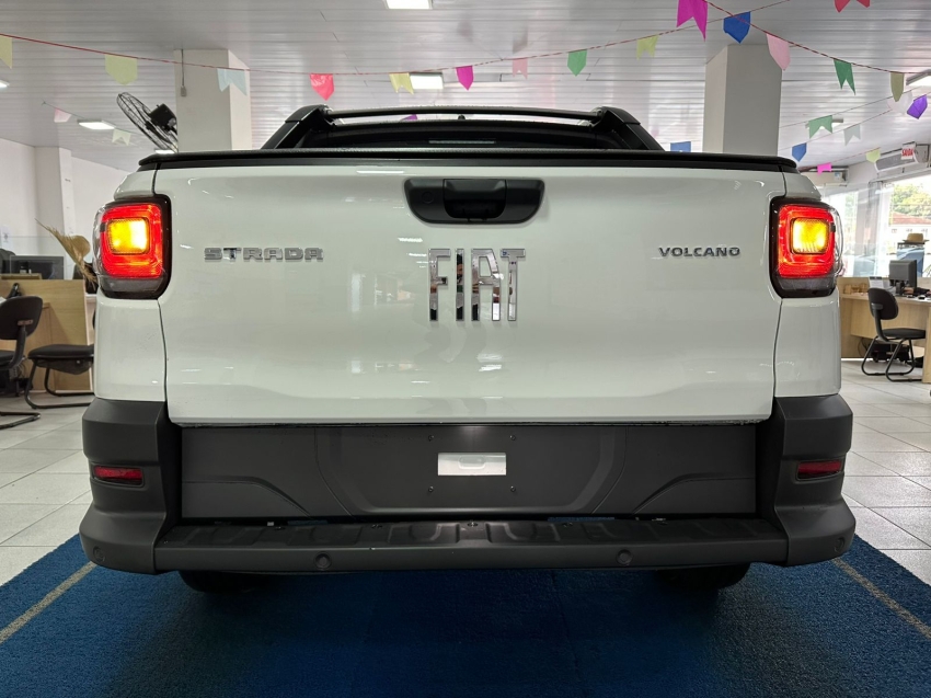 fiat strada 1.3 firefly flex freedom cd manual 4p automatico 2025