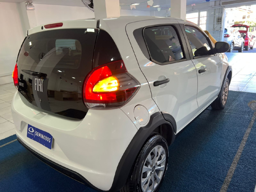 fiat mobi 1.0 evo flex like. manual 4p 2023