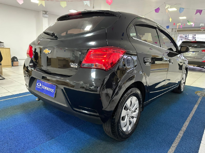chevrolet onix 1.0 mpfi lt 8v flex 4p manual 2019