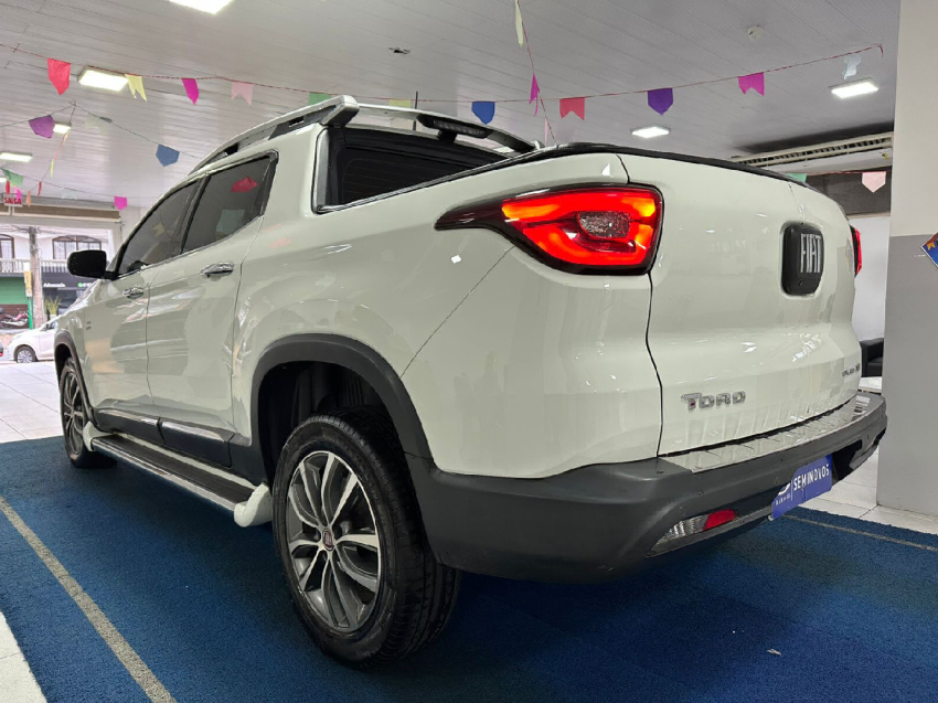 fiat toro 2.0 16v turbo diesel volcano 4wd at9 4p automatico 2019