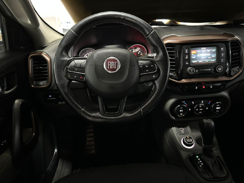 fiat toro 2.0 16v turbo diesel volcano 4wd at9 4p automatico 2019