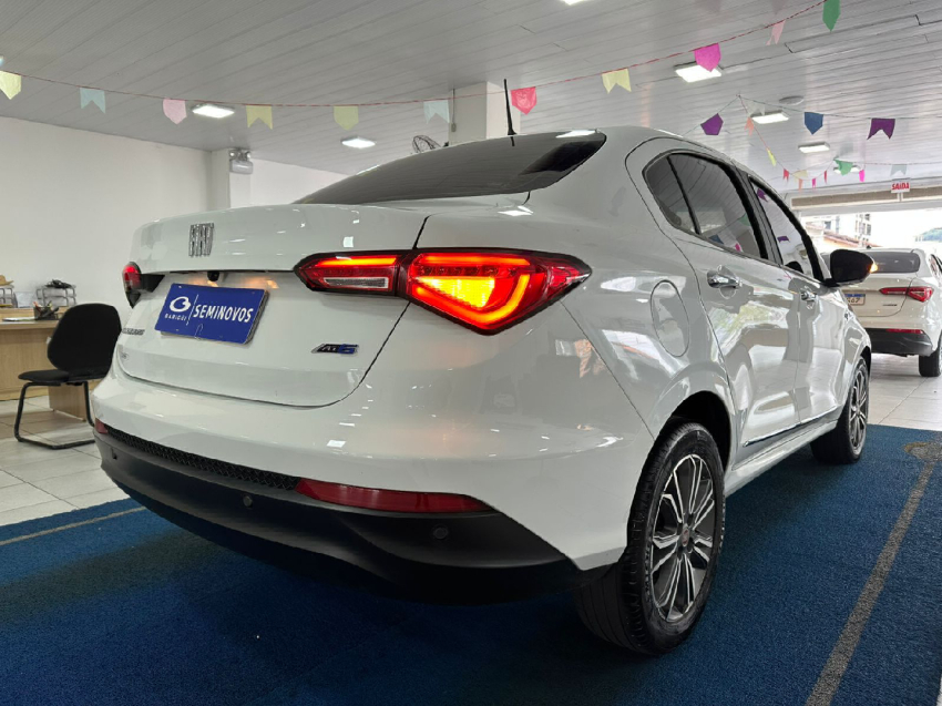 fiat cronos 1.8 e.torq flex precision at6 4p automatico 2019