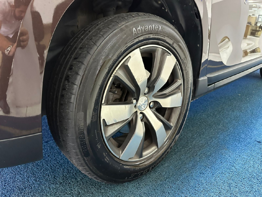 peugeot 2008 1.6 16v flex griffe 4p automatico 2018
