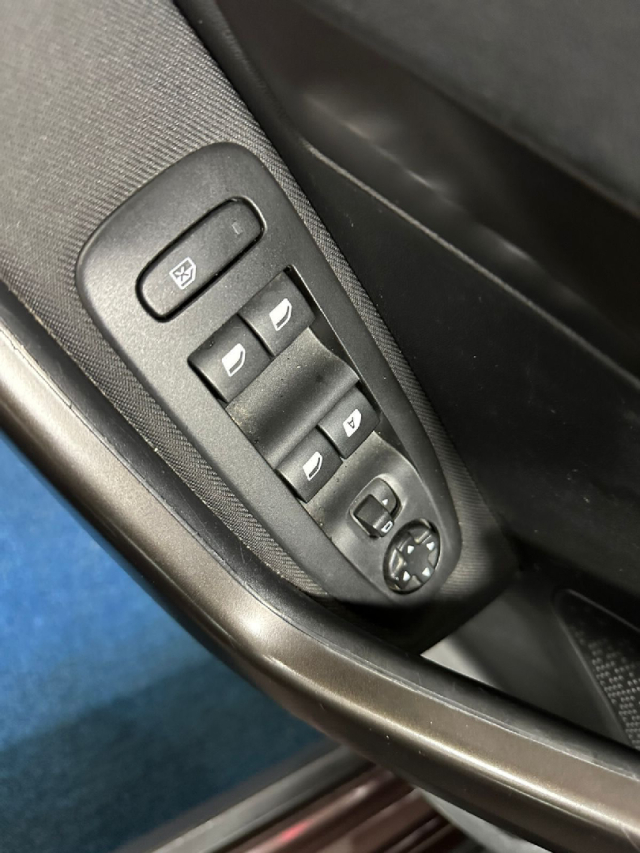 peugeot 2008 1.6 16v flex griffe 4p automatico 2018