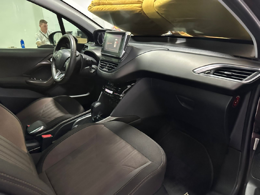 peugeot 2008 1.6 16v flex griffe 4p automatico 2018