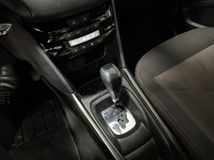 peugeot 2008 1.6 16v flex griffe 4p automatico 2018