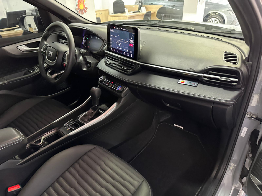fiat fastback 1.3 turbo 270 flex limited edition at6 1.8 4p automatico 2025